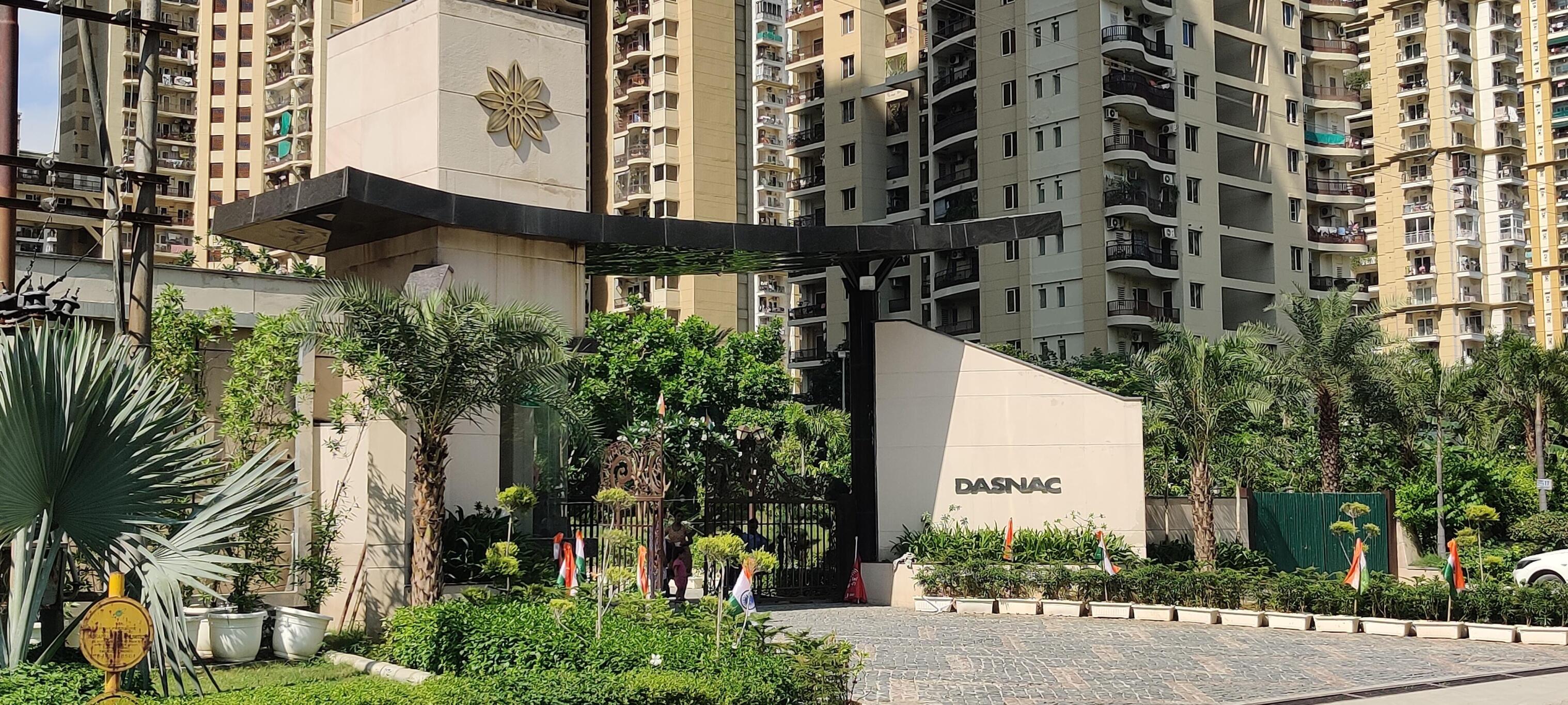 4 BHK DASNAC BURJ NOIDA